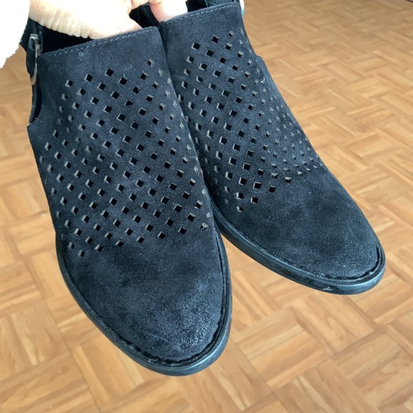 BORN black laser cut bootie Nanna 9 - Picture 7 of 11